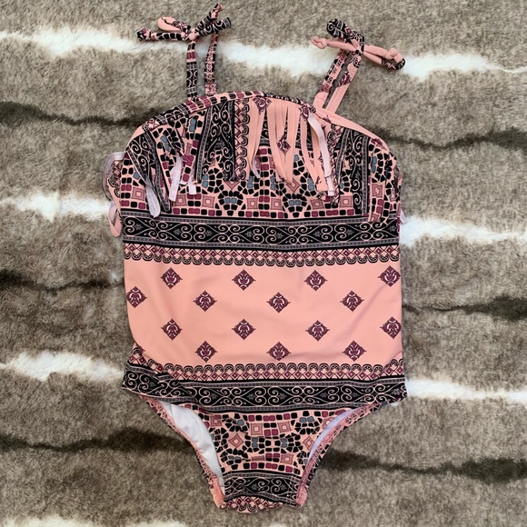 Jessica Simpson One Piece. Size - 24M - Picture 2 of 3